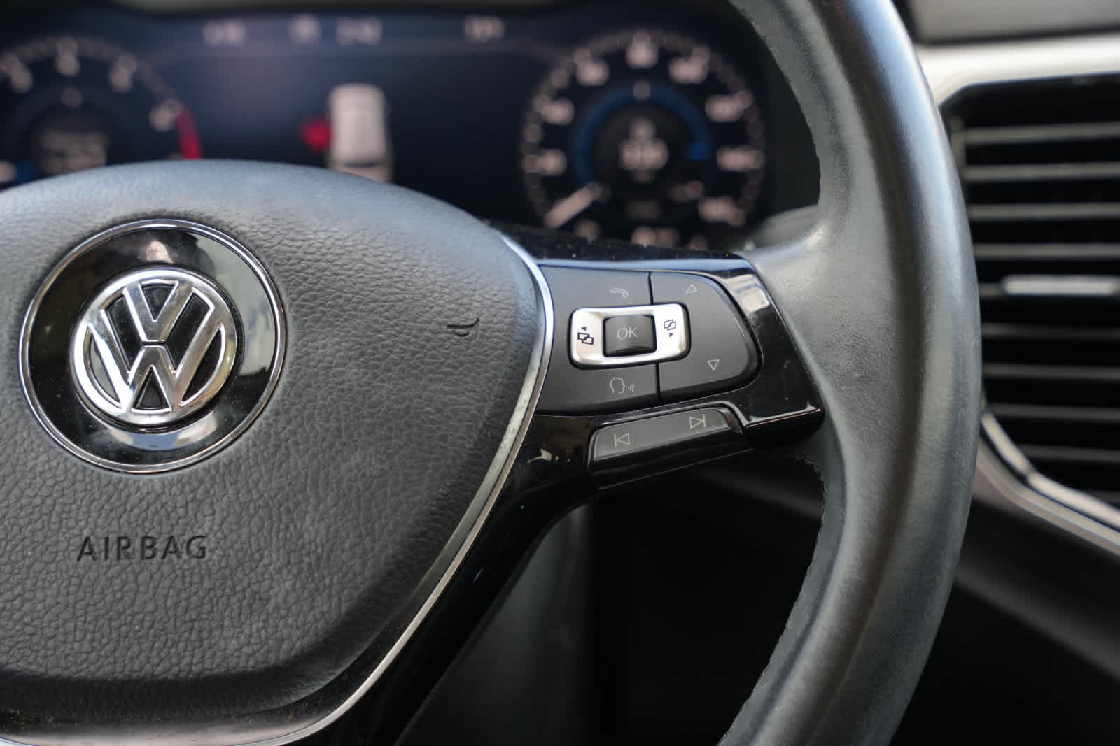 2018 Volkswagen Atlas 3.6L V6 SEL Premium
