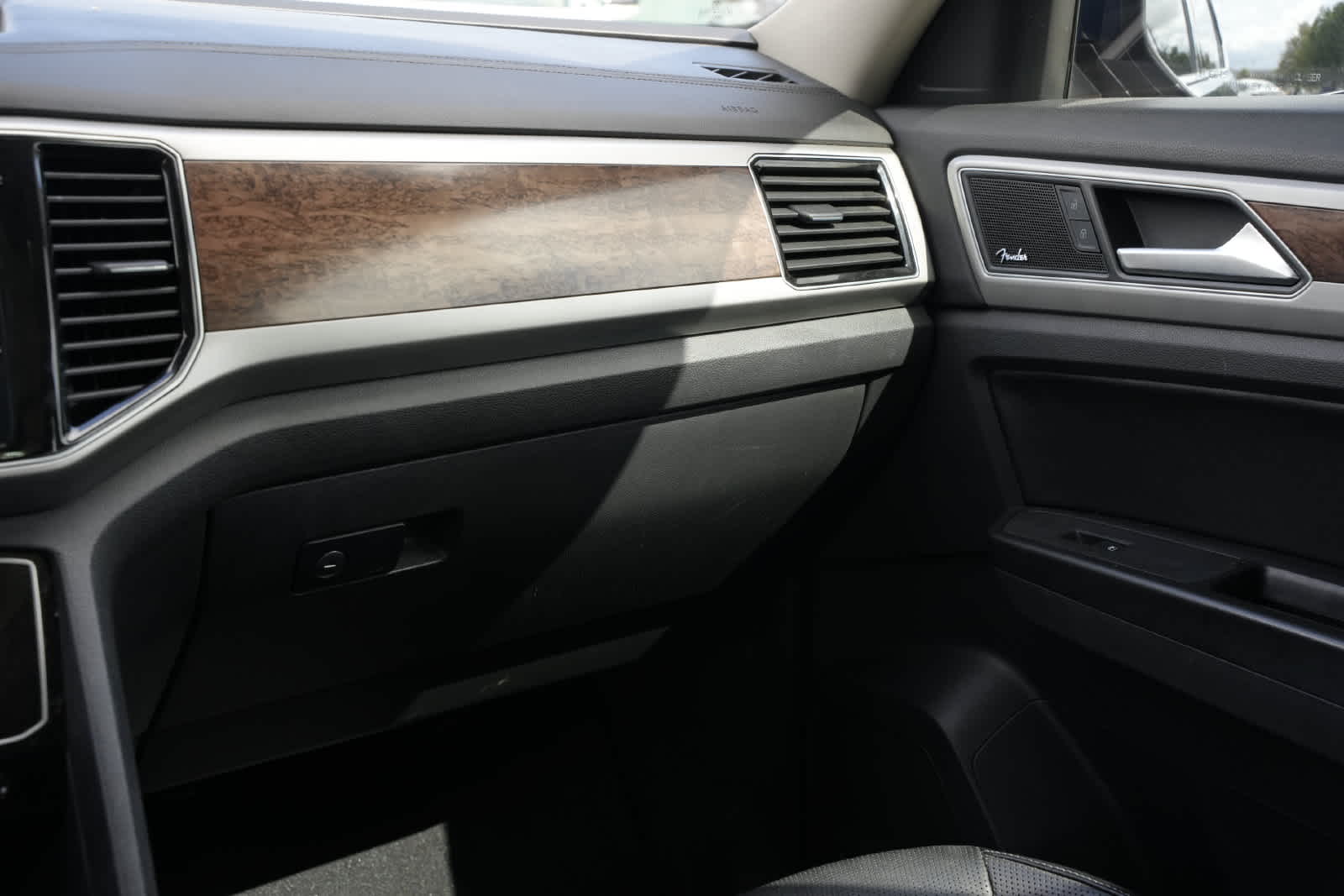 2018 Volkswagen Atlas 3.6L V6 SEL Premium