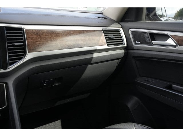 2018 Volkswagen Atlas 3.6L V6 SEL Premium