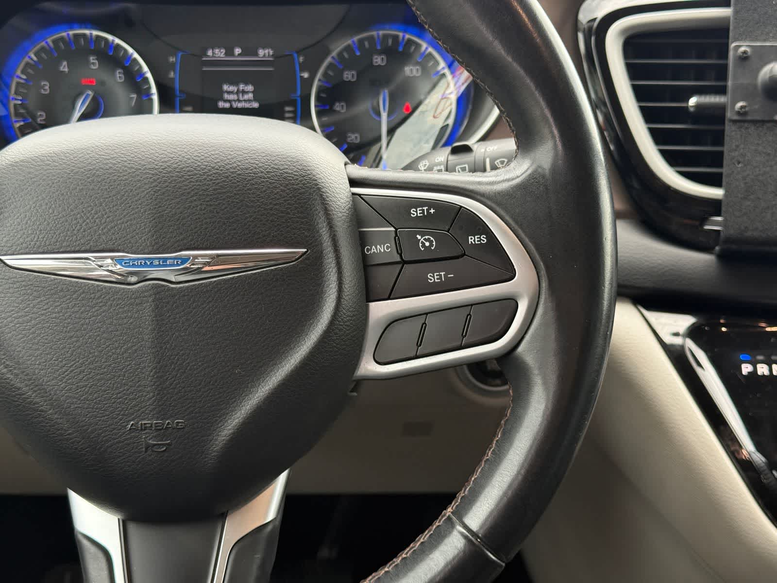 2017 Chrysler Pacifica Touring-L