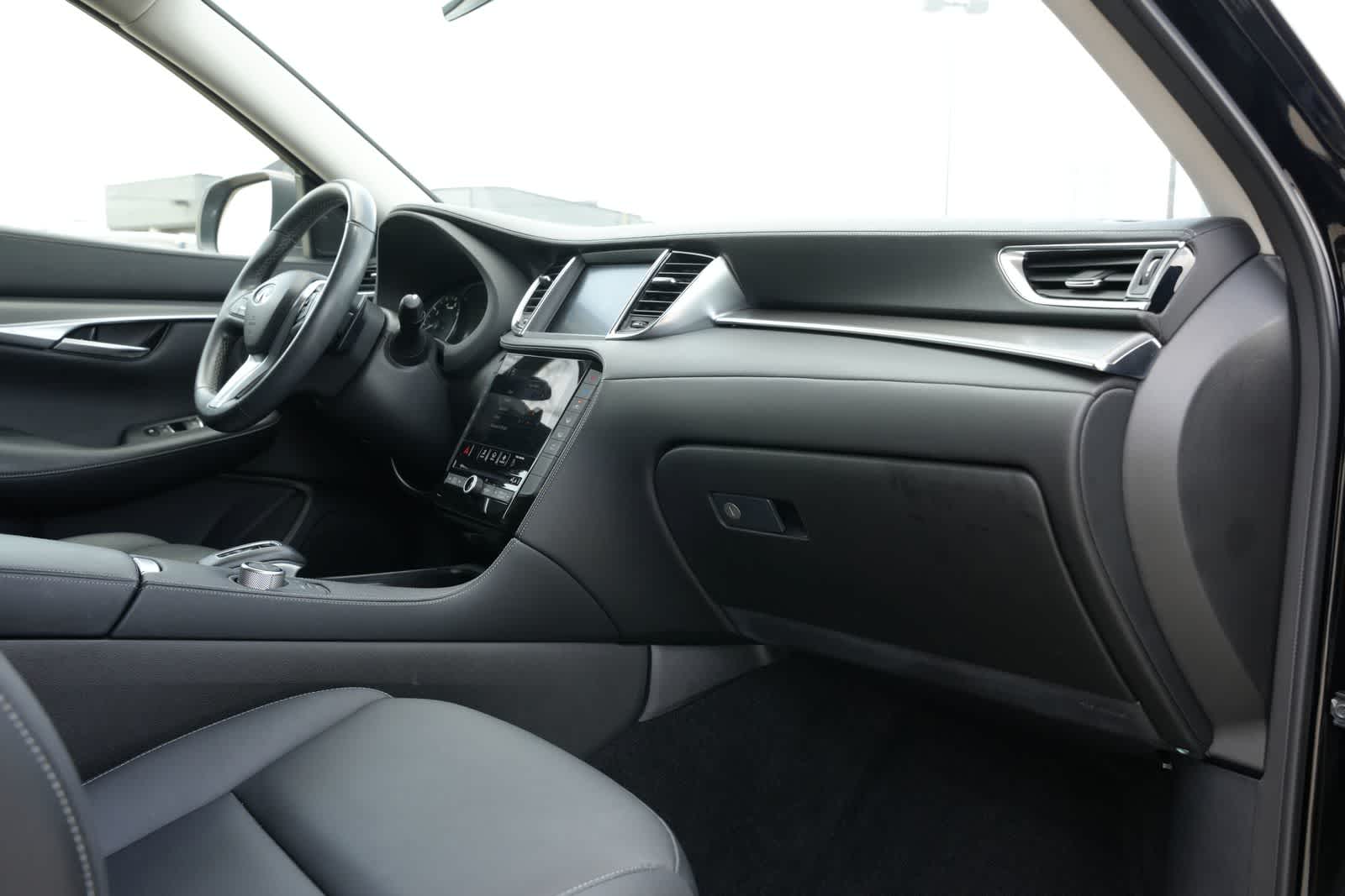 2023 INFINITI QX50 PURE