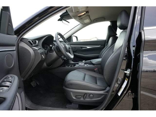 2023 INFINITI QX50 PURE