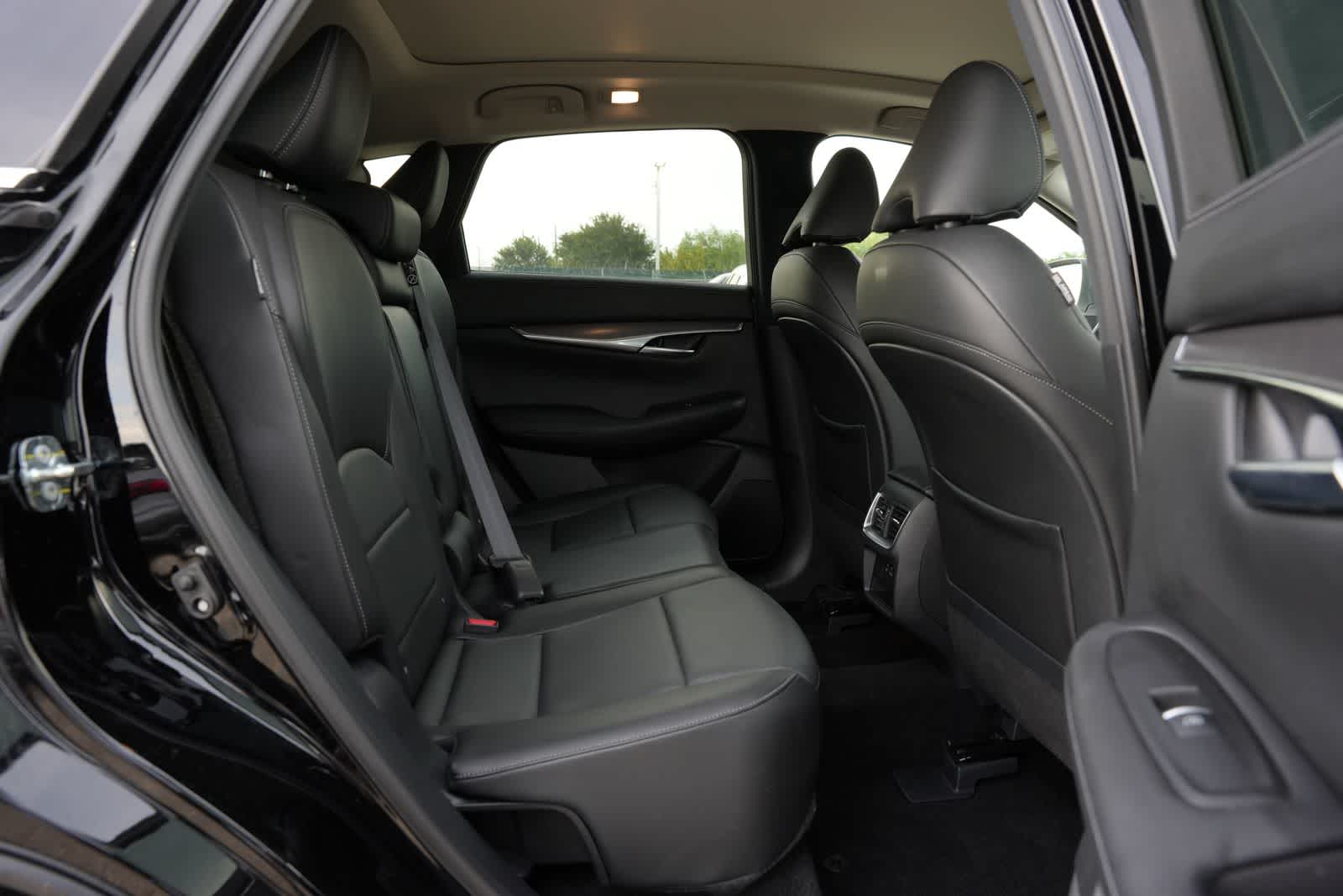 2023 INFINITI QX50 LUXE