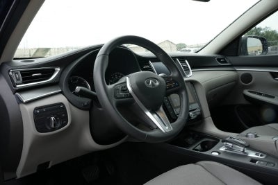 2023 INFINITI QX50 LUXE