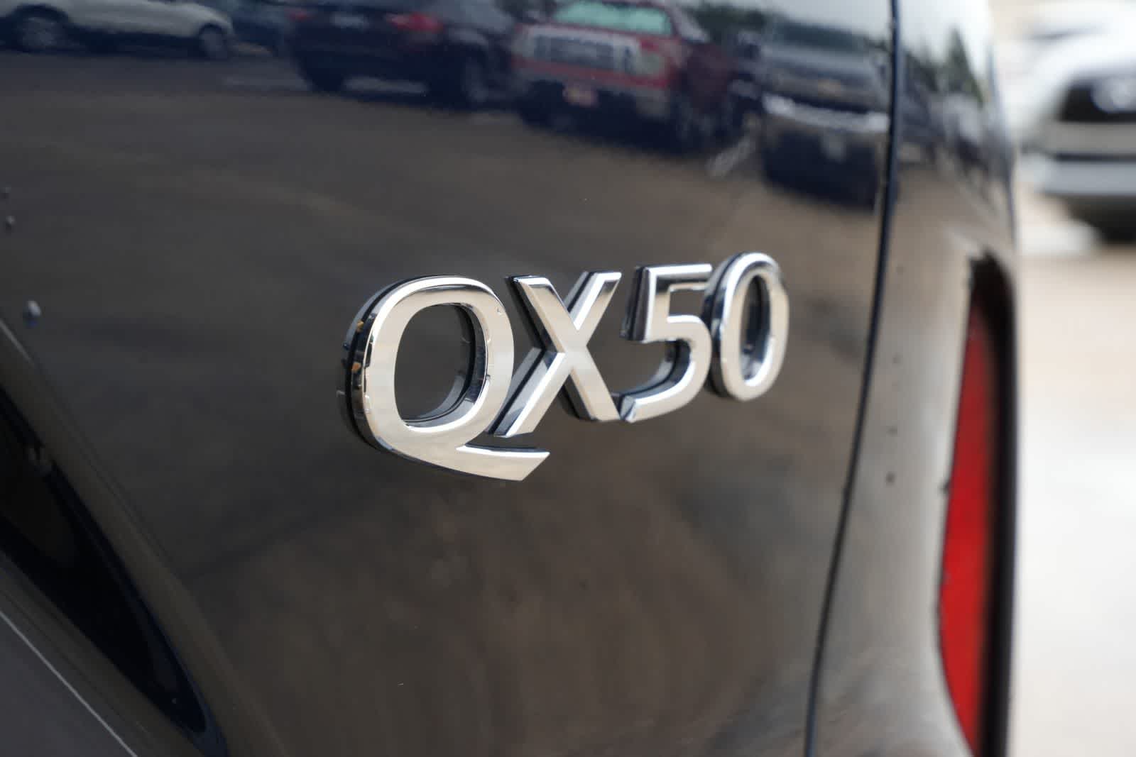 2023 INFINITI QX50 LUXE