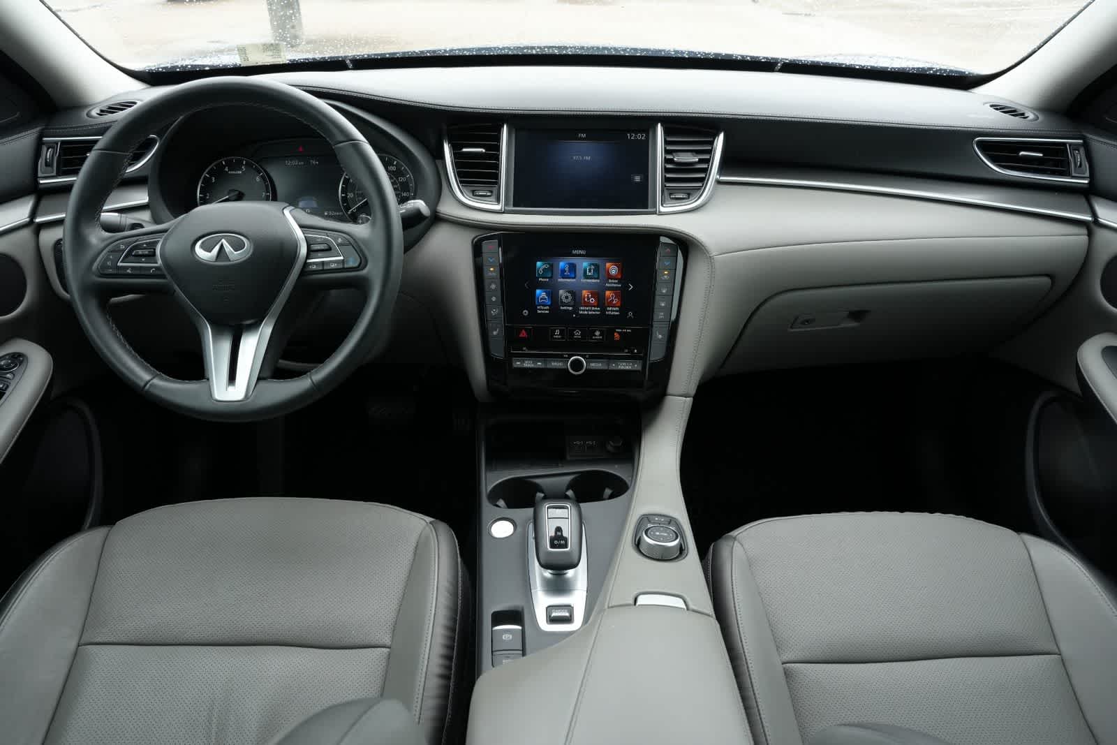 2023 INFINITI QX50 LUXE