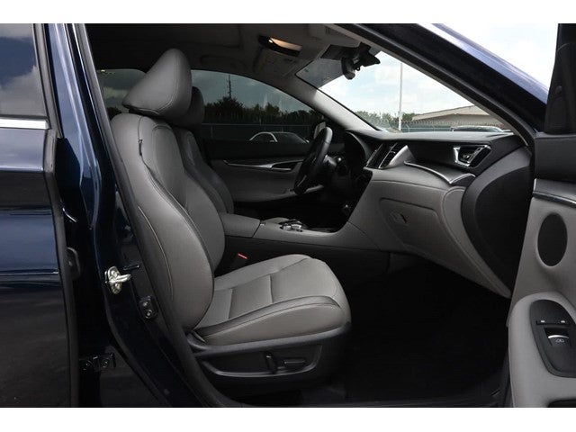 2023 INFINITI QX50 LUXE