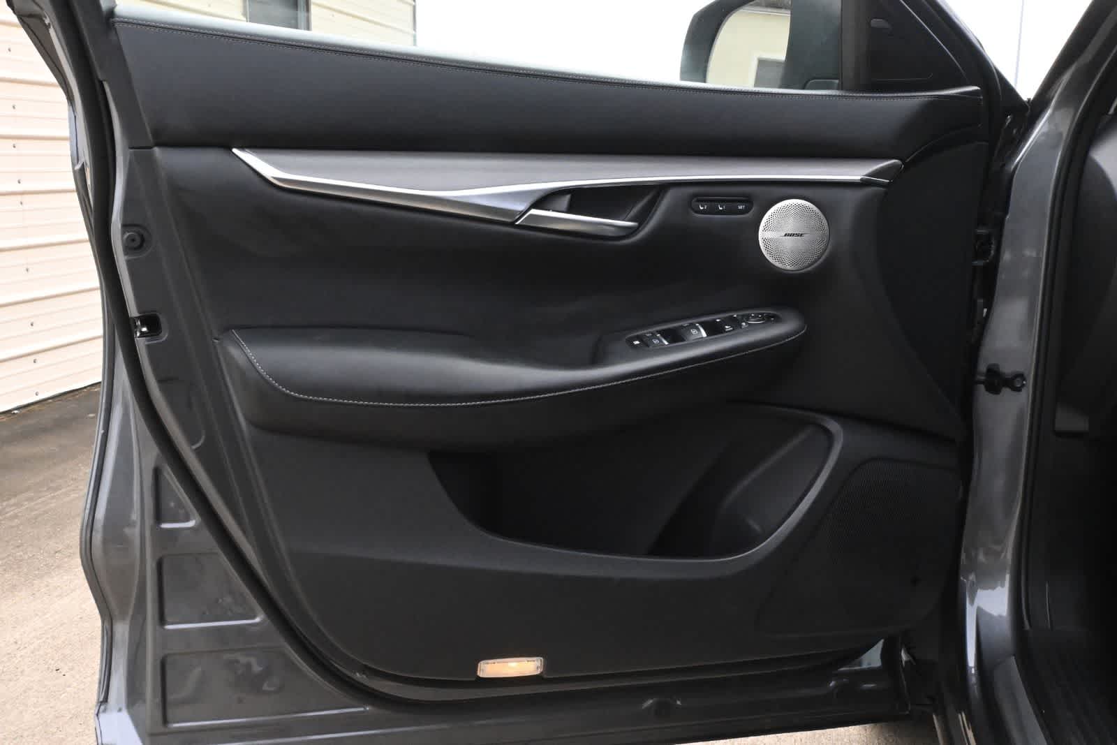 2023 INFINITI QX50 LUXE