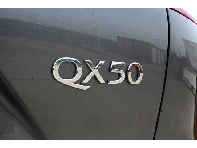 2023 INFINITI QX50 LUXE