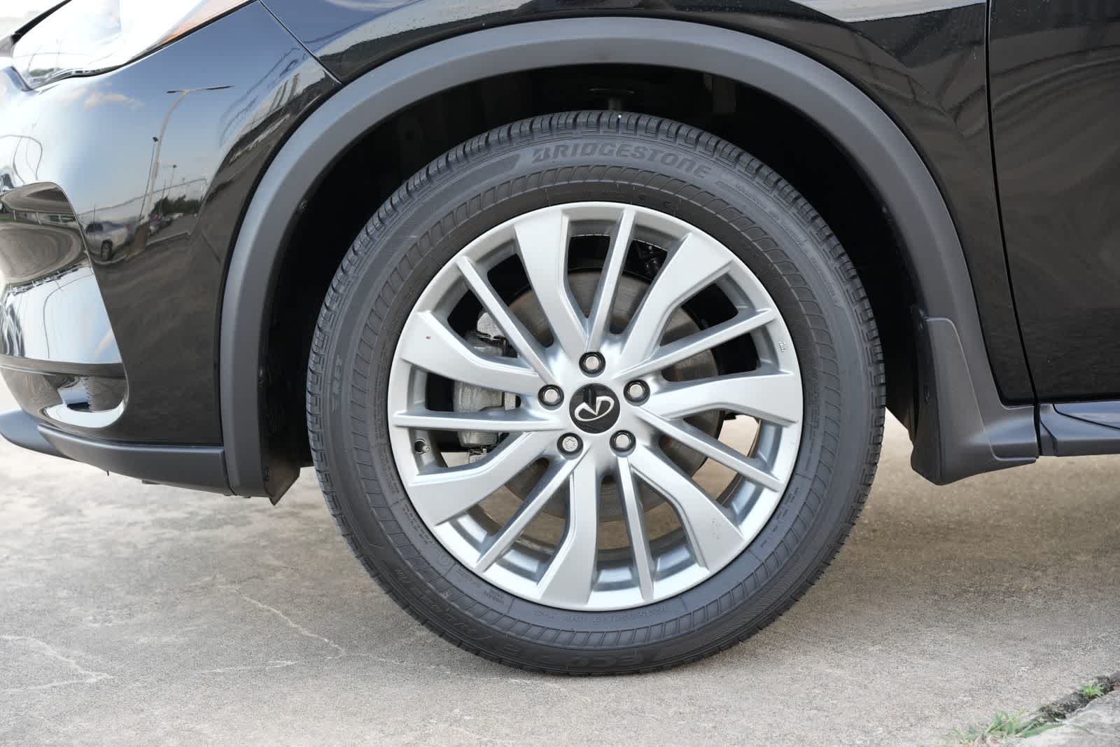 2025 INFINITI QX50 LUXE