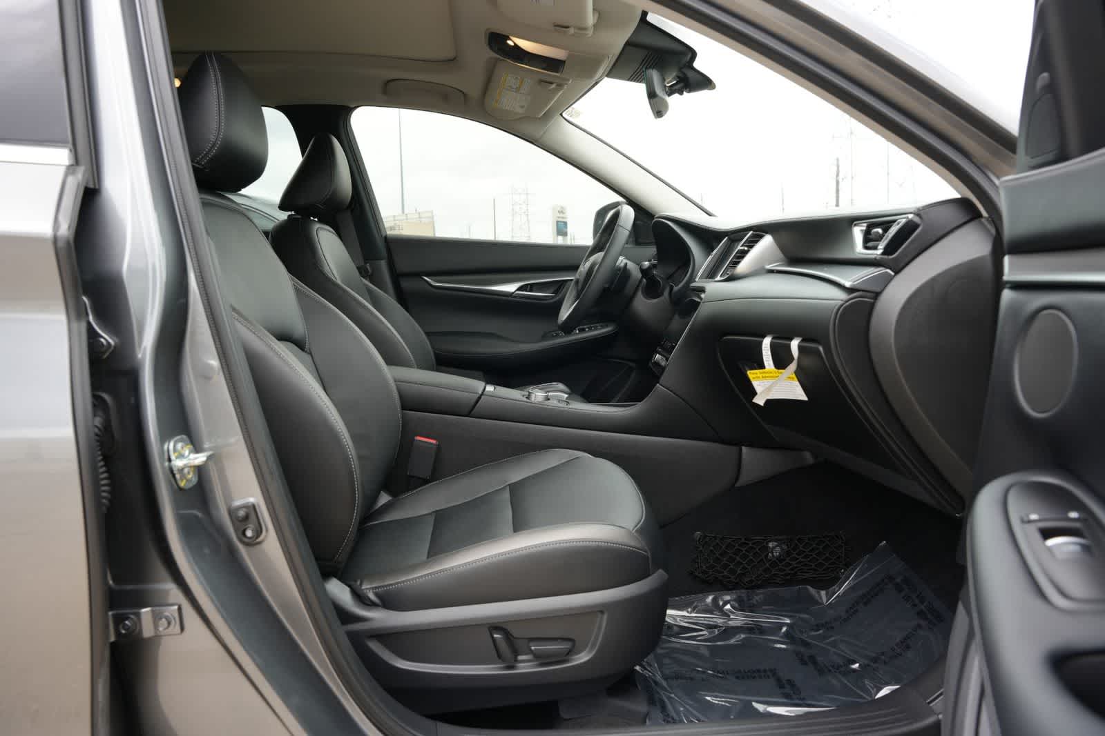 2025 INFINITI QX50 LUXE