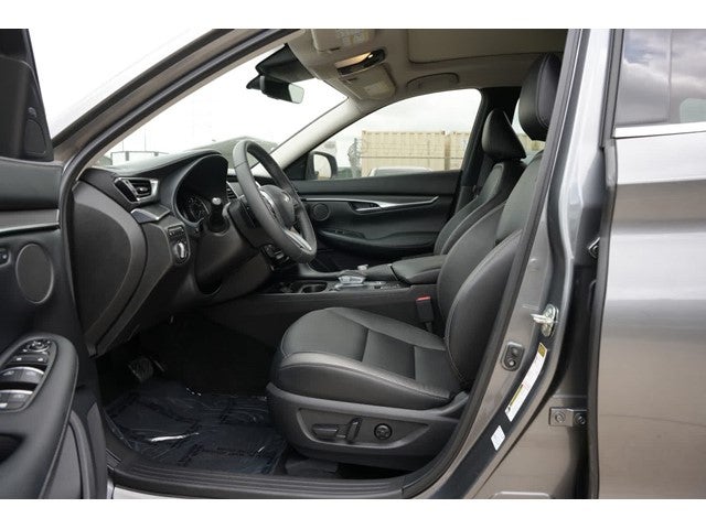 2025 INFINITI QX50 LUXE