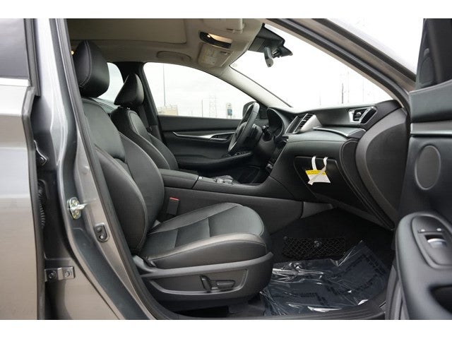 2025 INFINITI QX50 LUXE