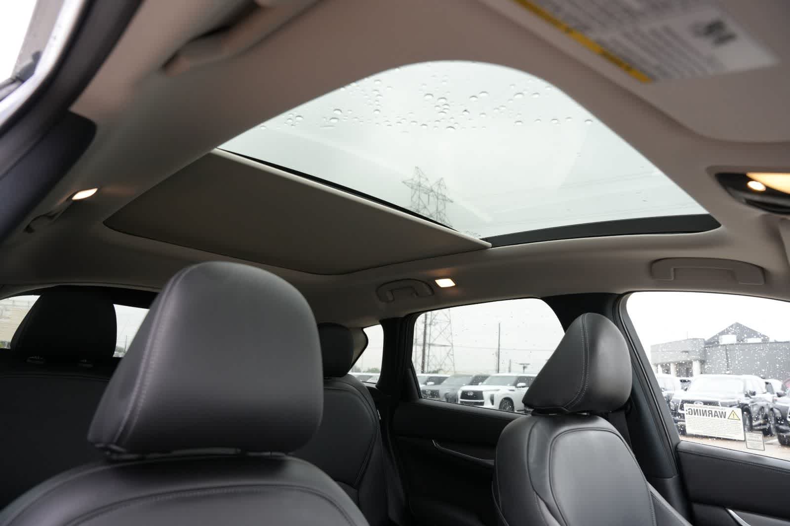 2023 INFINITI QX50 LUXE