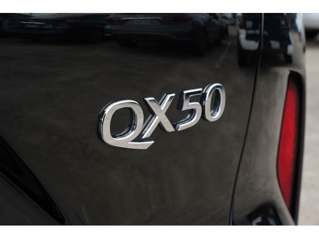 2023 INFINITI QX50 LUXE