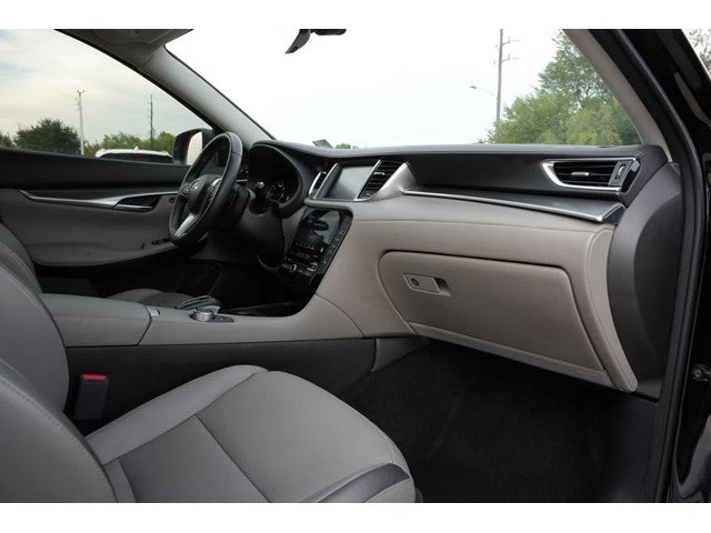 2023 INFINITI QX50 LUXE