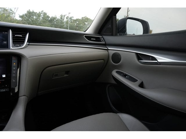 2023 INFINITI QX50 LUXE