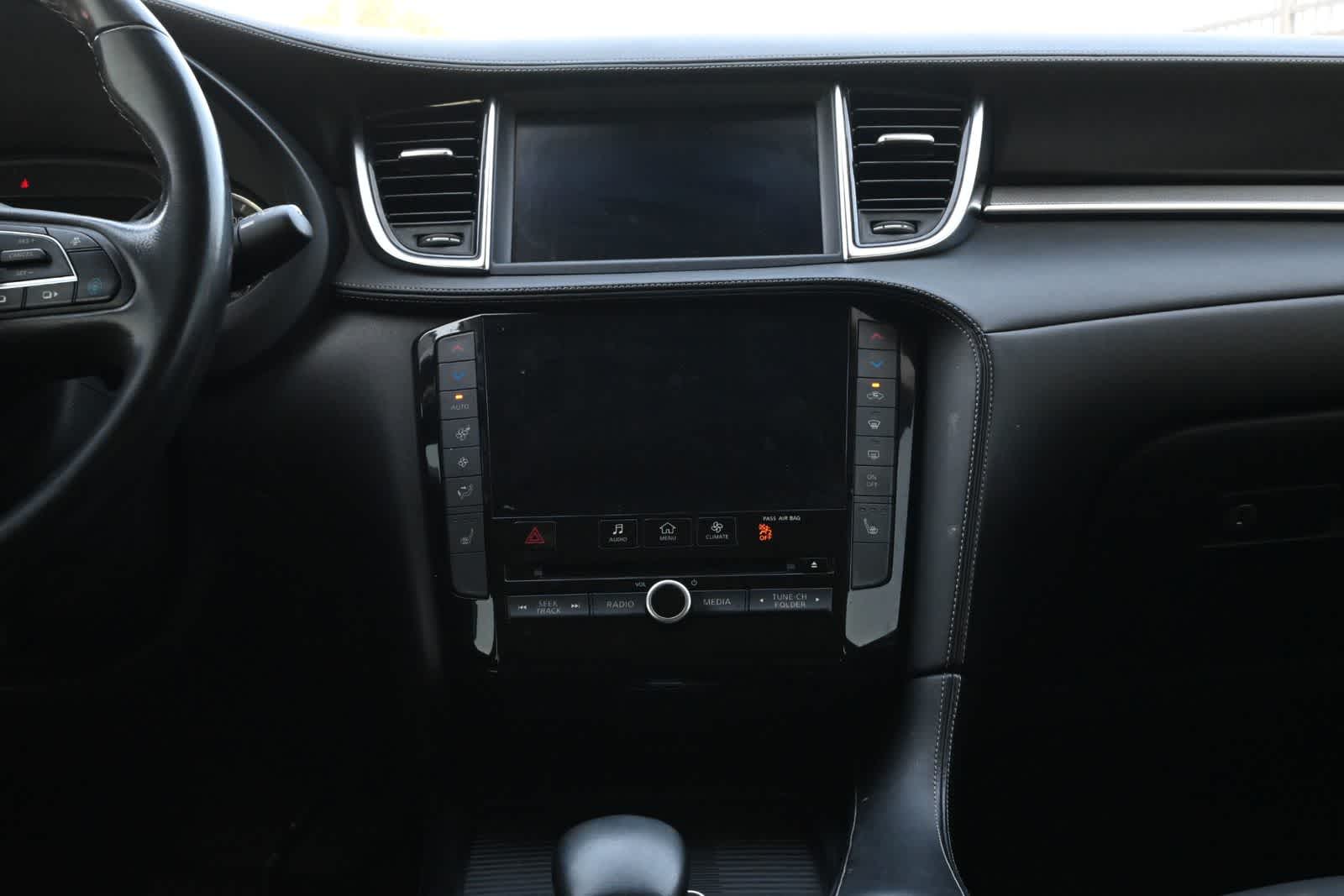 2021 INFINITI QX50 LUXE