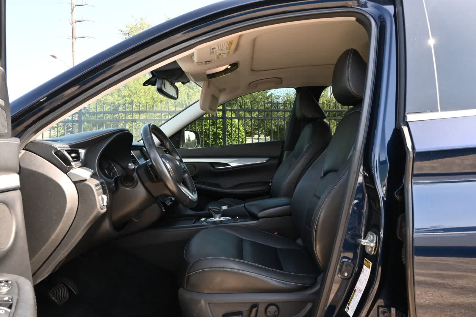 2021 INFINITI QX50 LUXE
