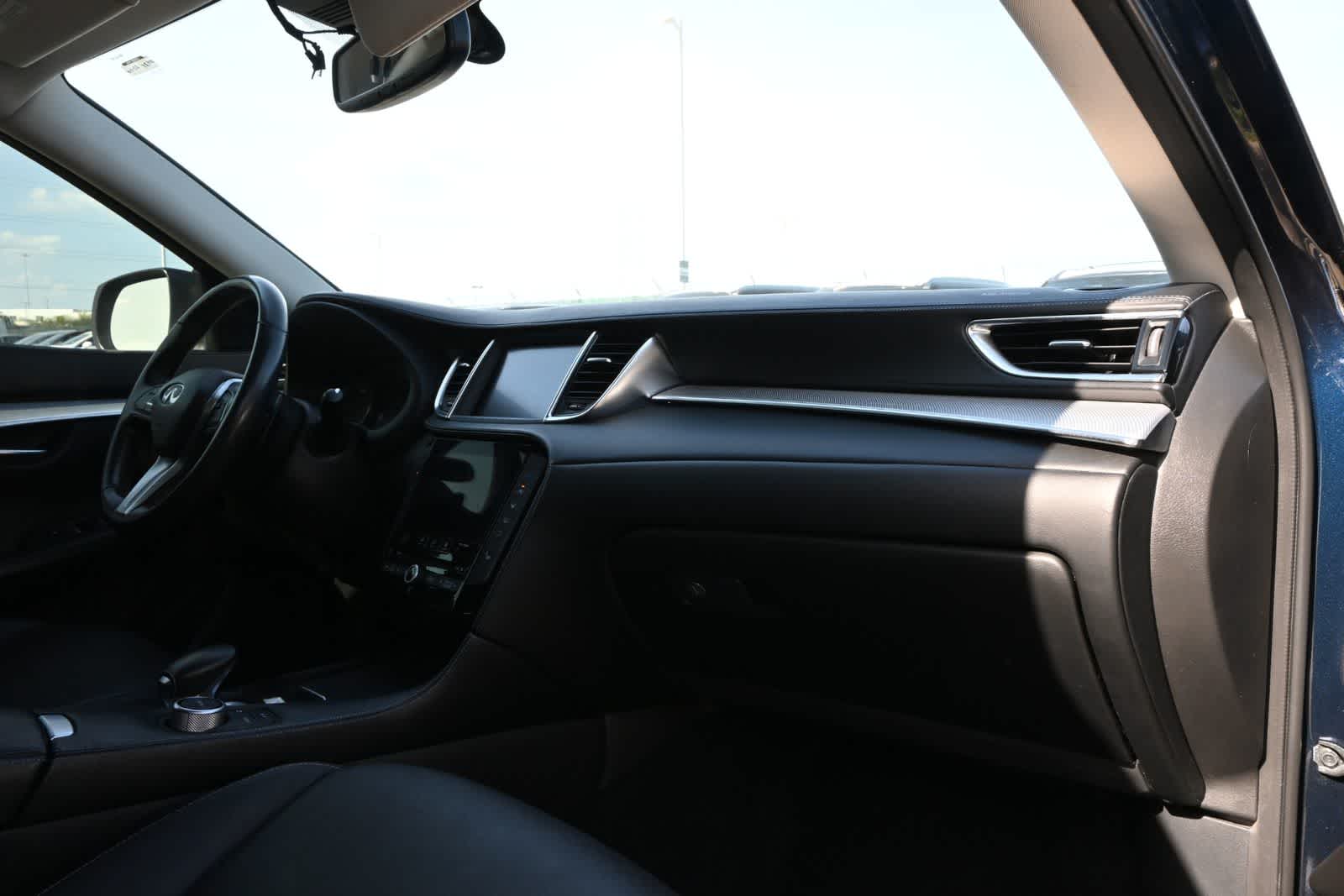 2021 INFINITI QX50 LUXE