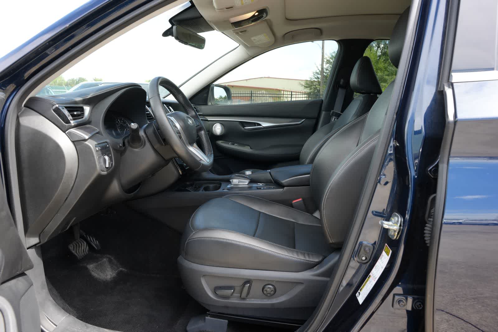 2023 INFINITI QX50 LUXE