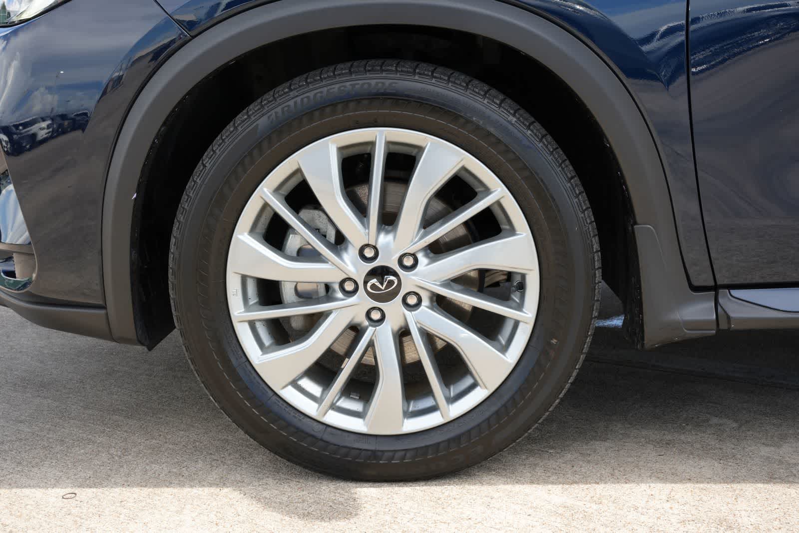2023 INFINITI QX50 LUXE
