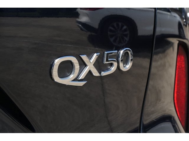 2023 INFINITI QX50 LUXE