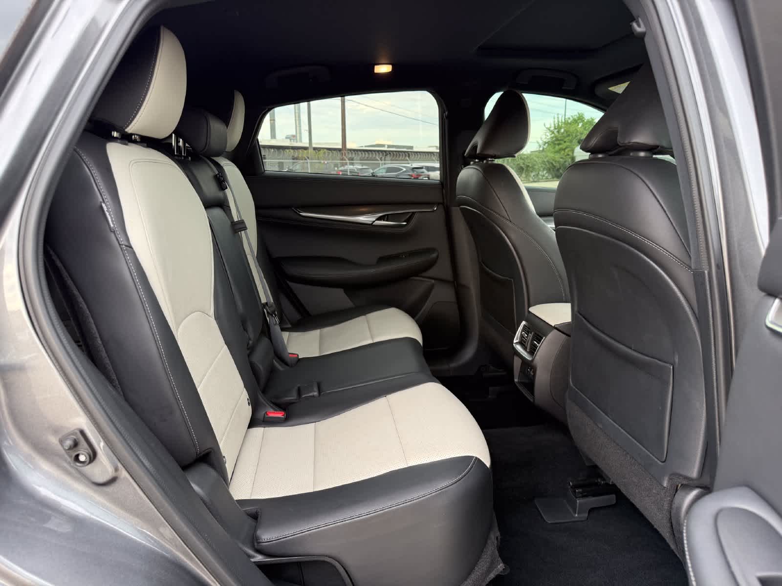 2023 INFINITI QX55 LUXE