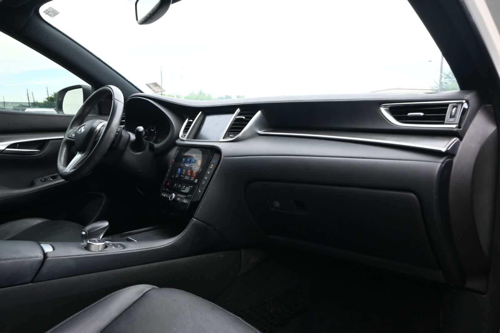 2023 INFINITI QX55 LUXE