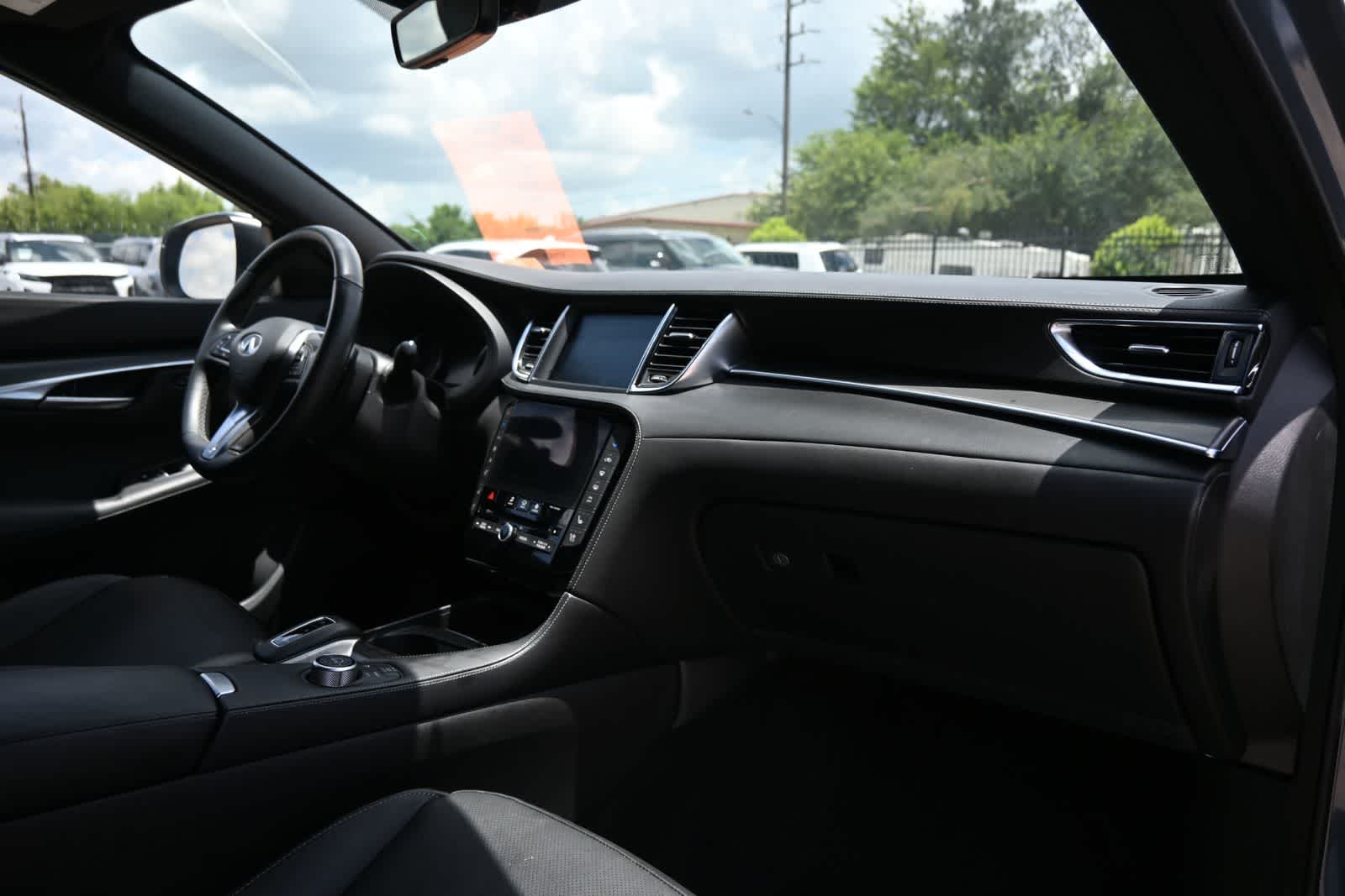 2025 INFINITI QX55 ESSENTIAL