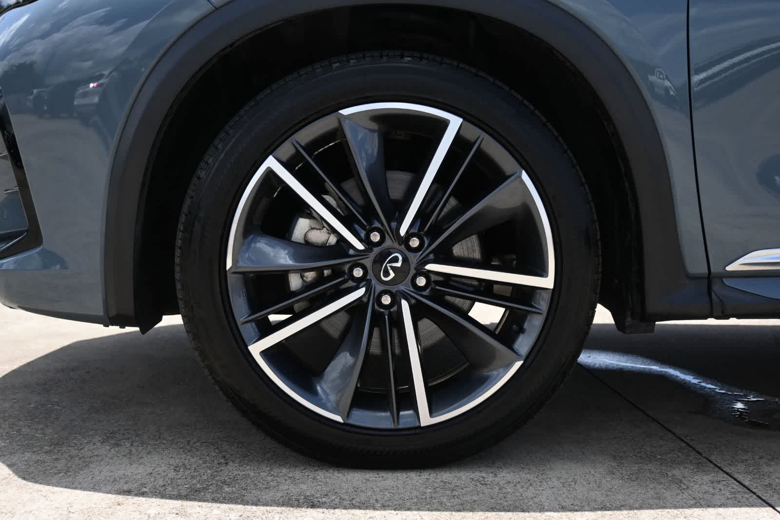 2025 INFINITI QX55 ESSENTIAL
