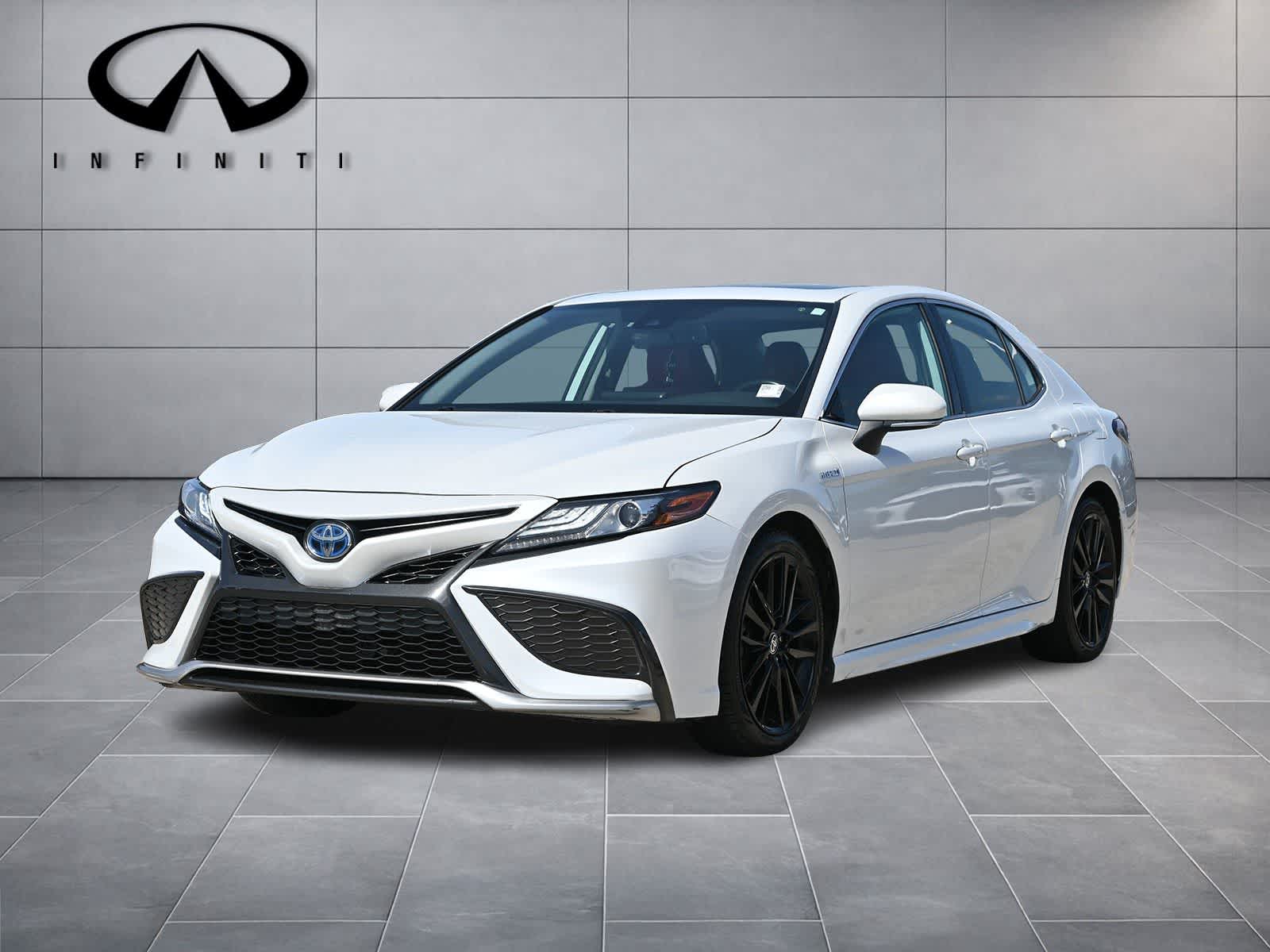 2021 Toyota Camry Hybrid XSE