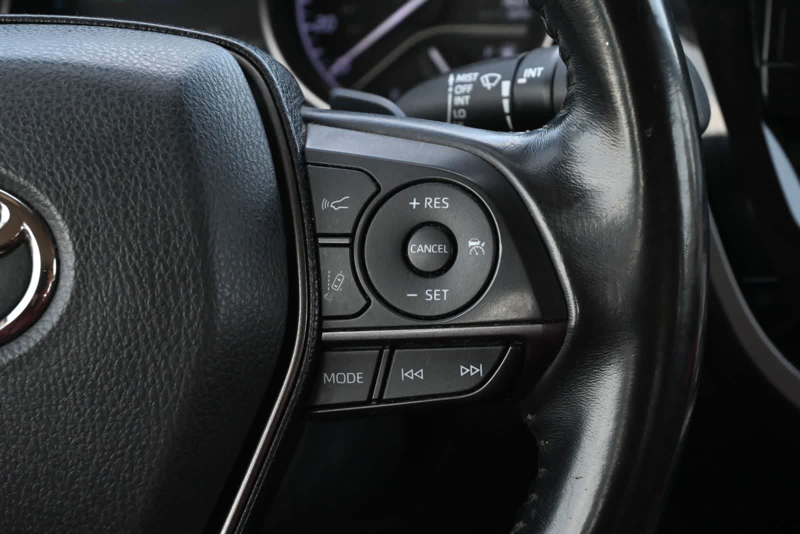 2021 Toyota Camry Hybrid XSE