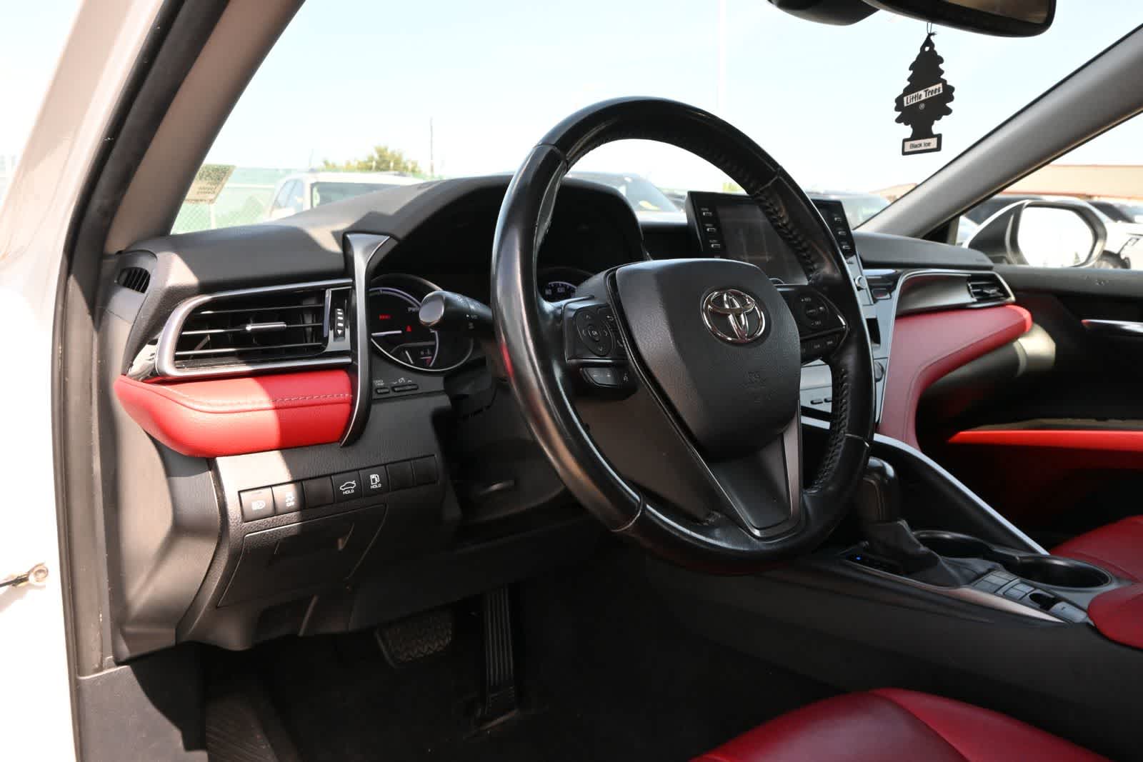 2021 Toyota Camry Hybrid XSE