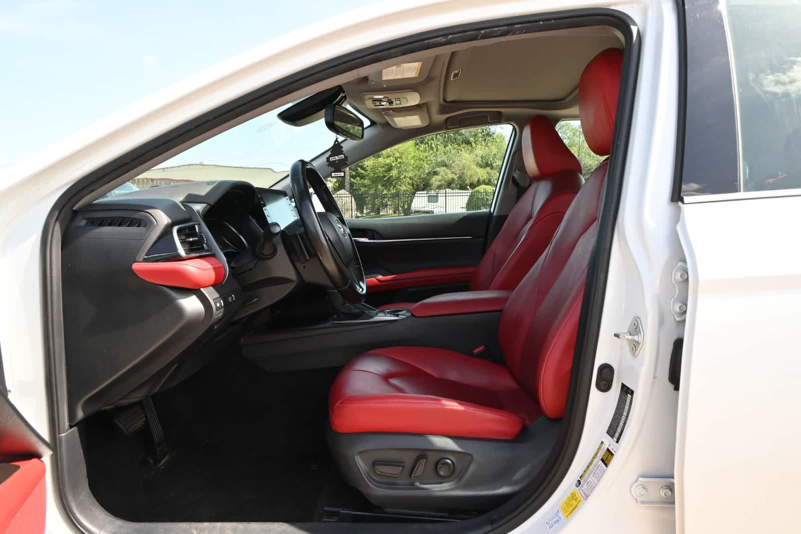 2021 Toyota Camry Hybrid XSE