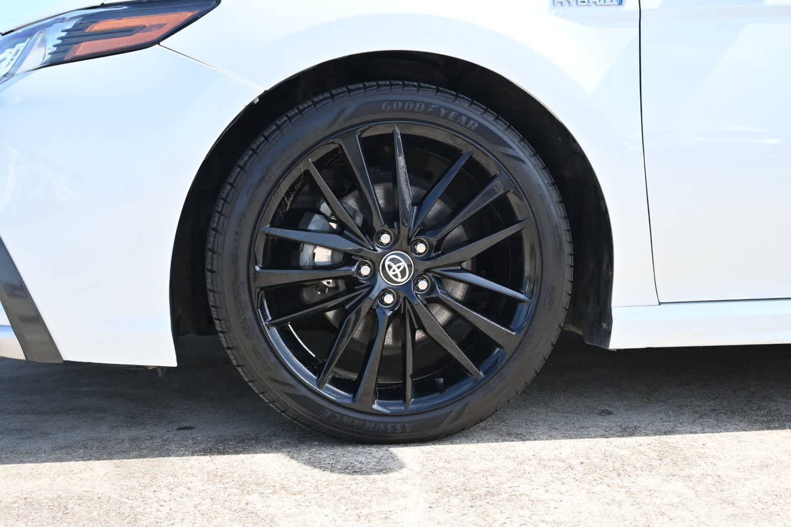 2021 Toyota Camry Hybrid XSE