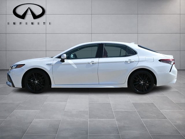 2021 Toyota Camry Hybrid XSE
