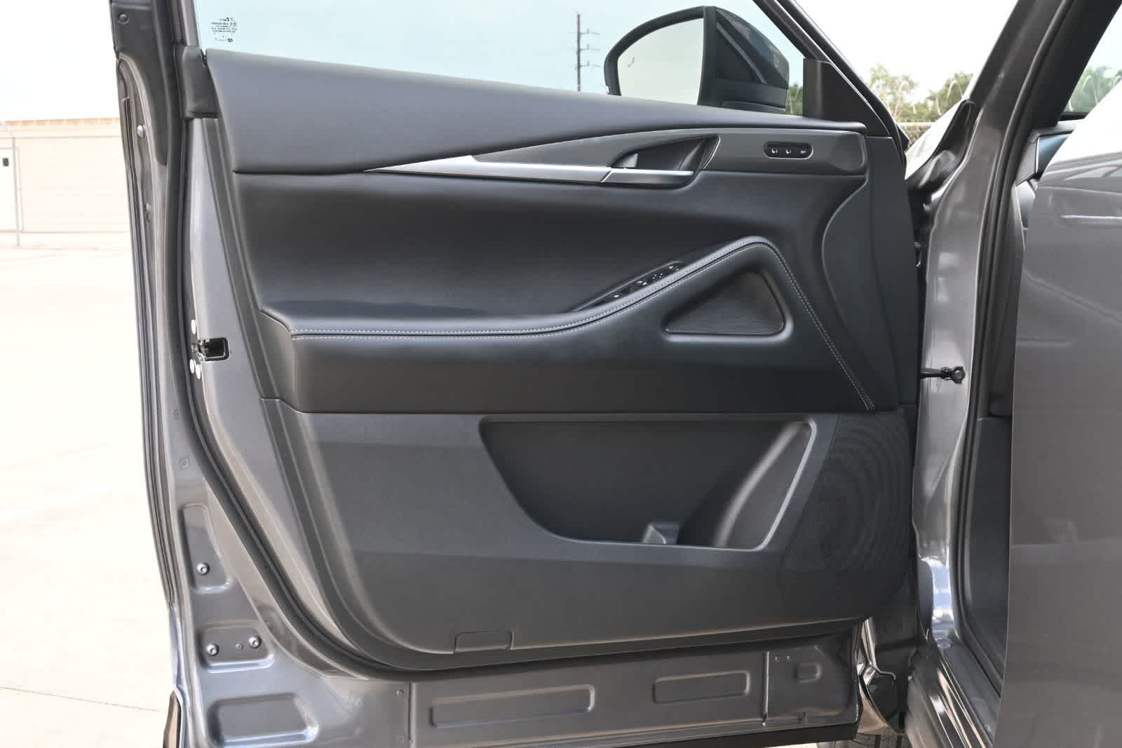 2027 INFINITI QX65 LUXE