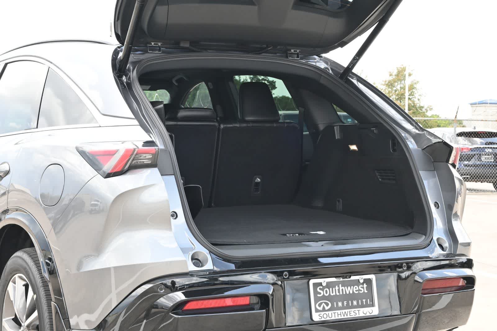 2027 INFINITI QX65 LUXE