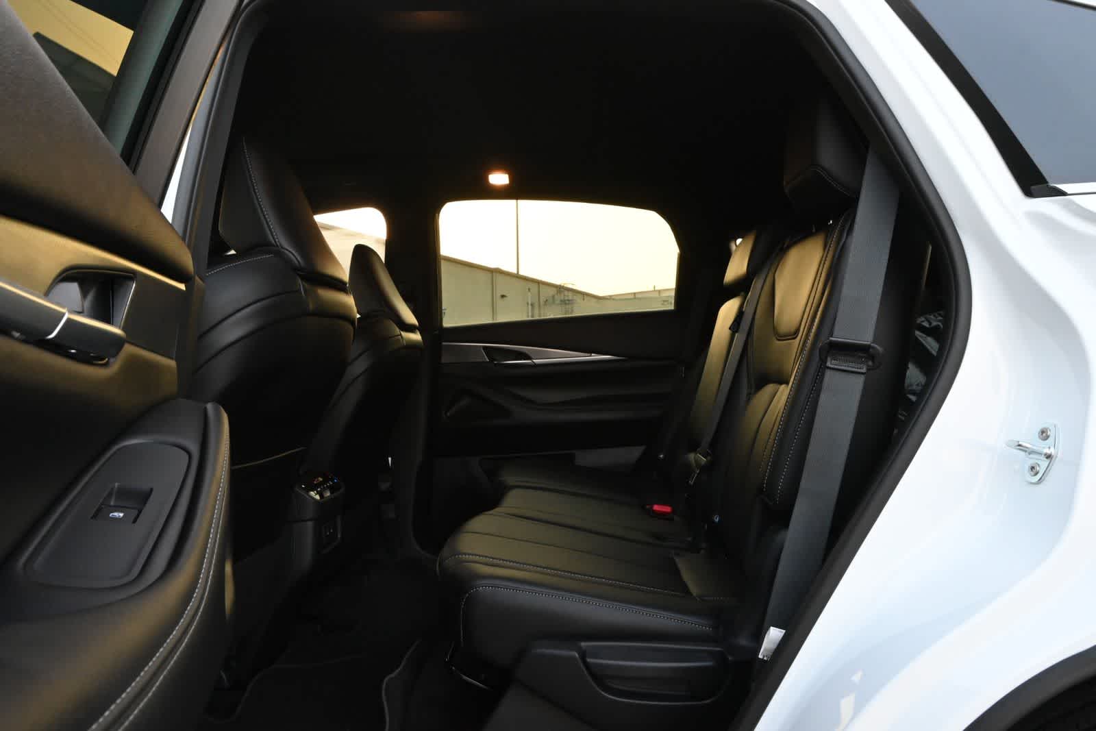2027 INFINITI QX65 LUXE