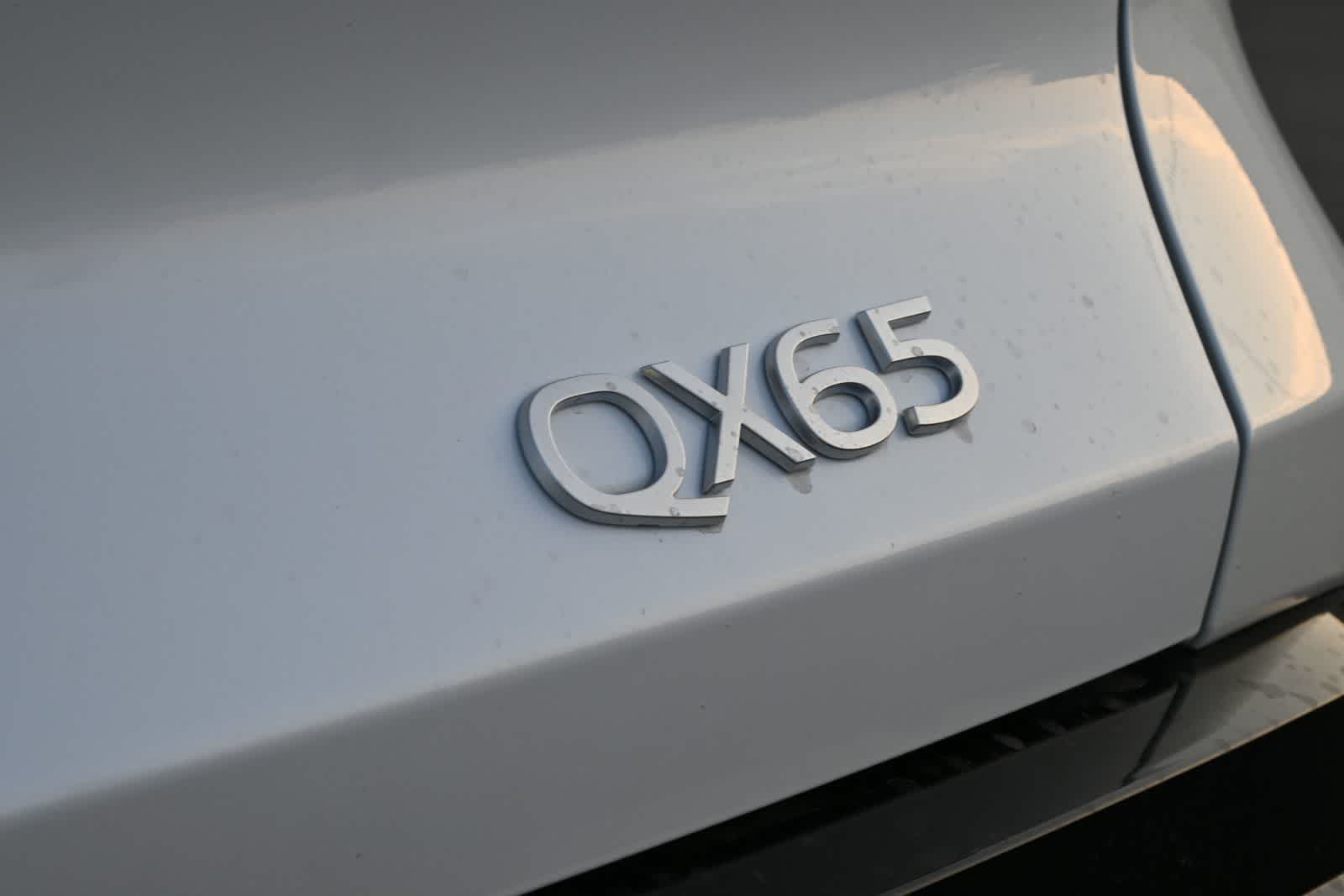 2027 INFINITI QX65 LUXE