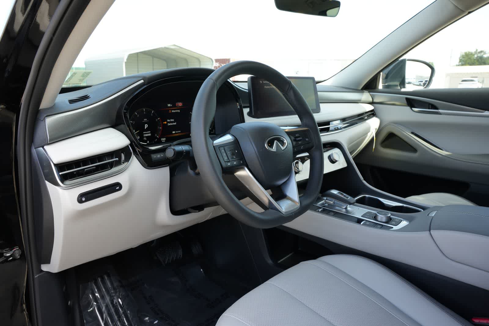 2027 INFINITI QX60 PURE