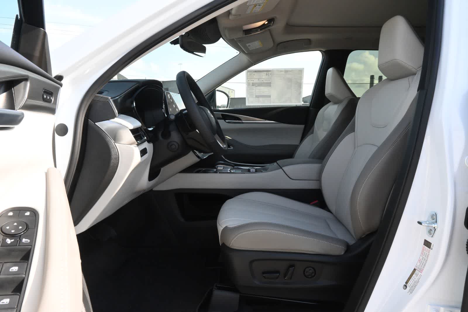 2027 INFINITI QX60 LUXE