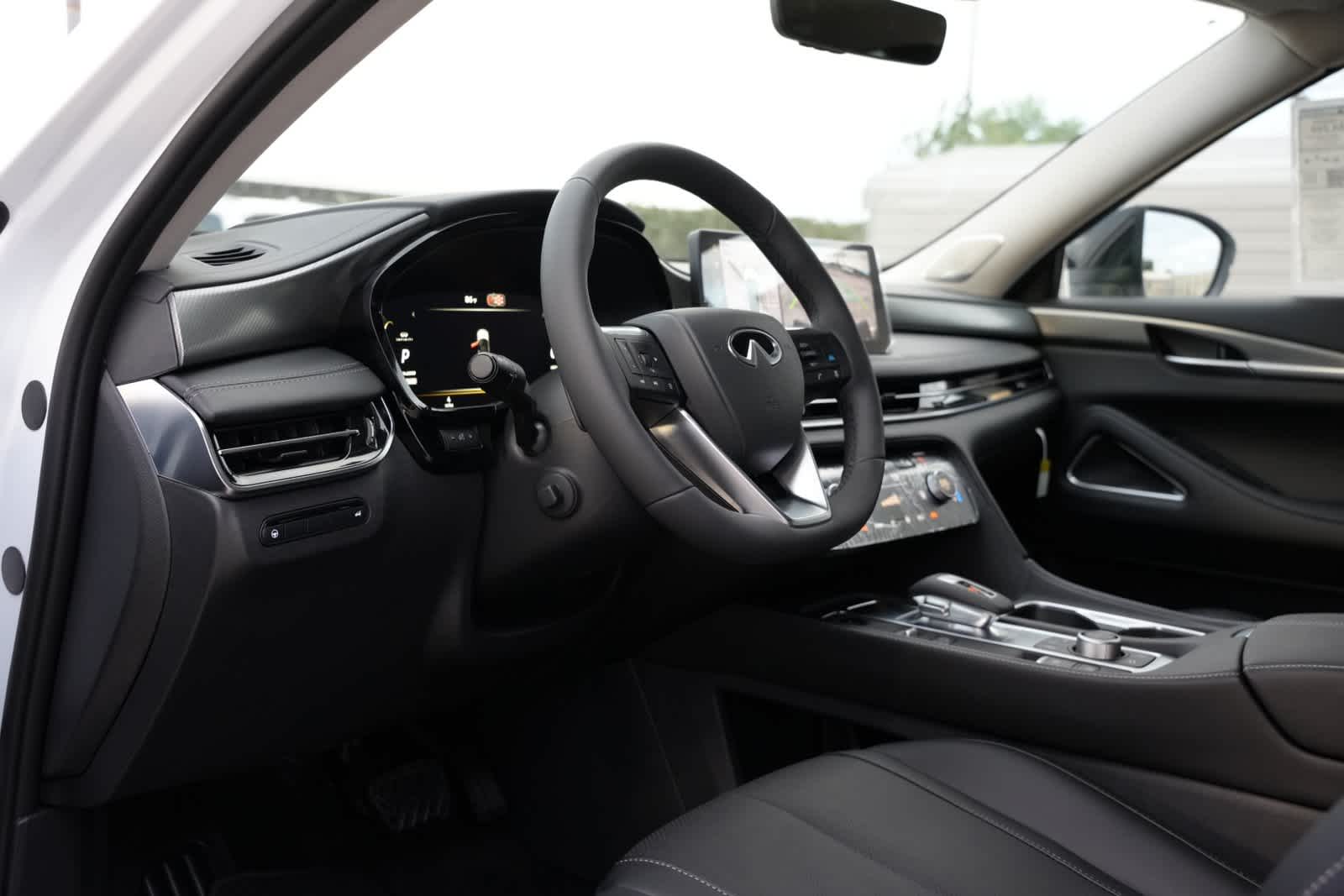 2027 INFINITI QX60 LUXE