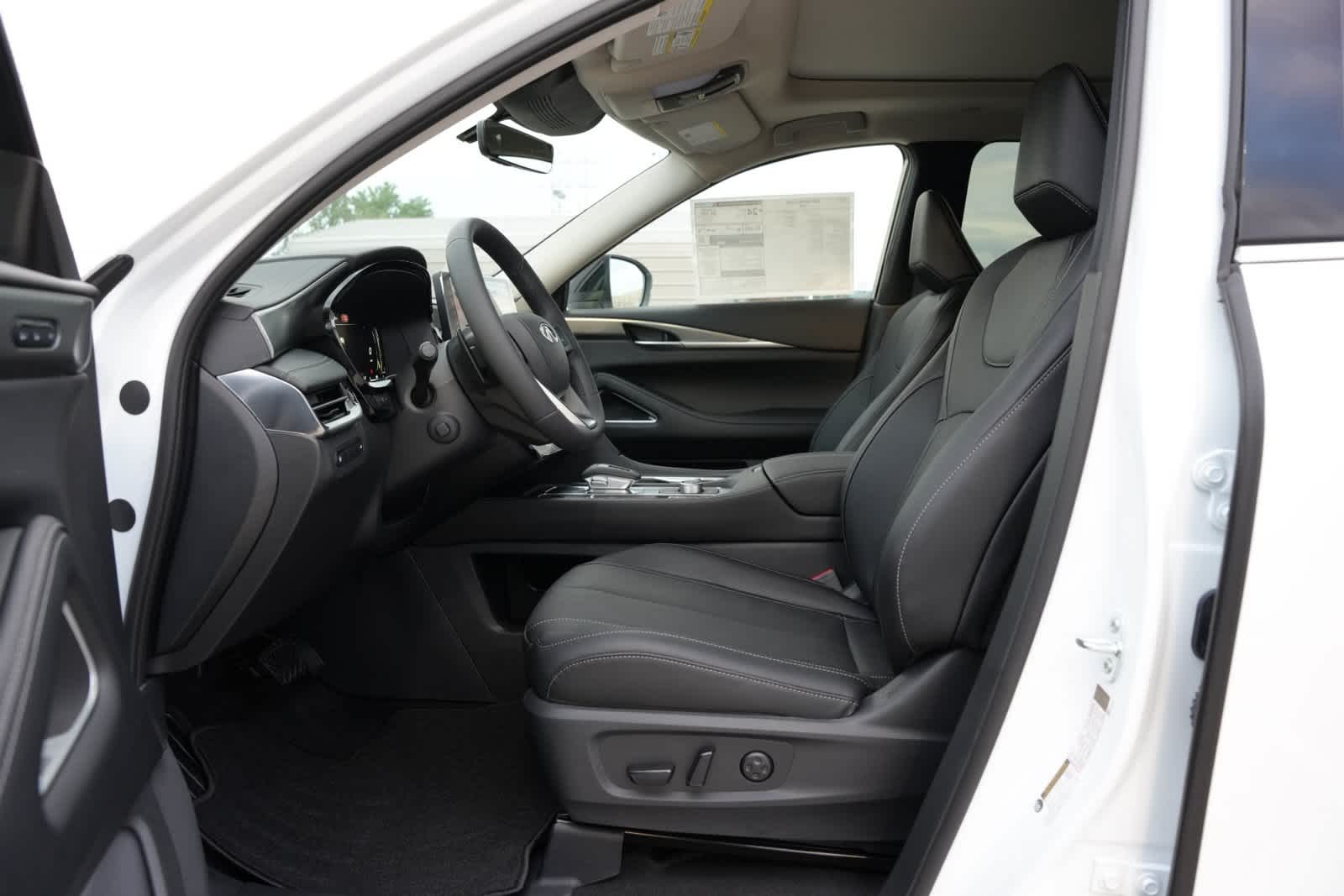 2027 INFINITI QX60 LUXE