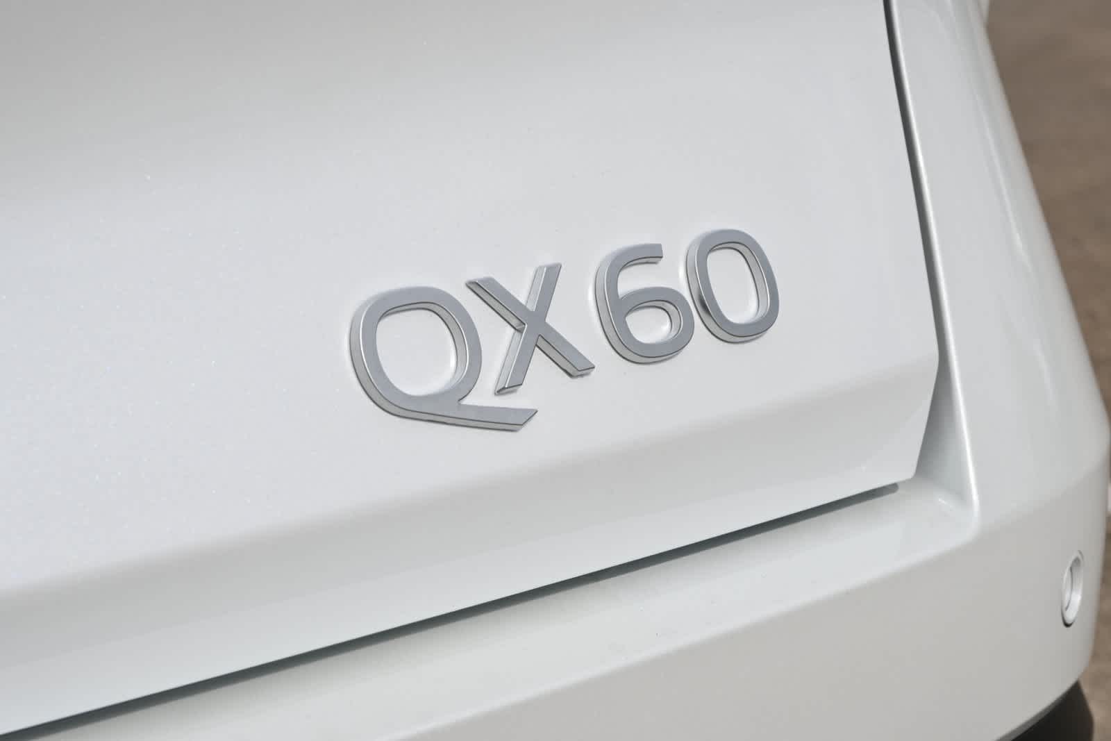 2027 INFINITI QX60 LUXE