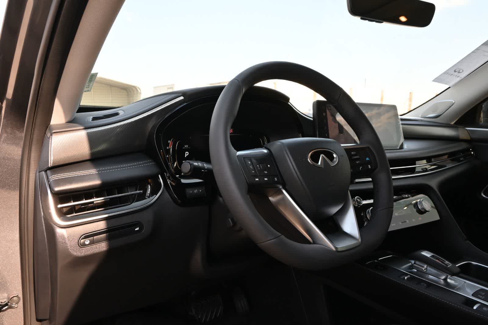 2027 INFINITI QX60 LUXE
