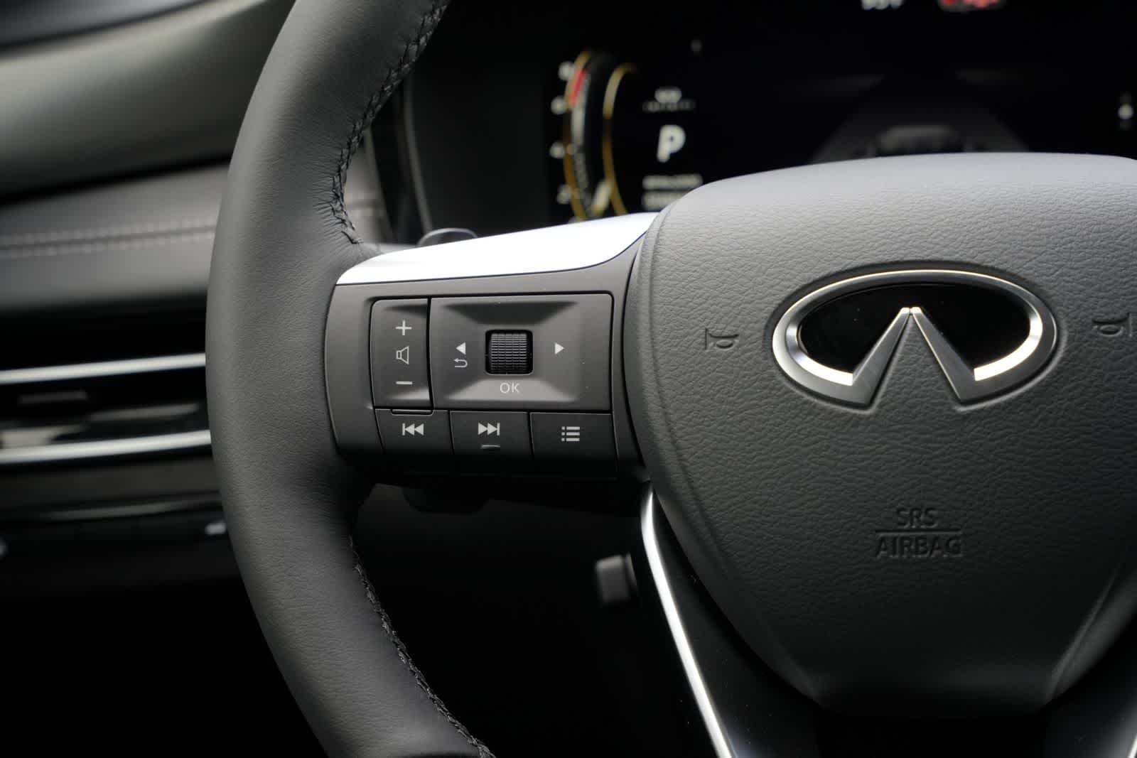 2027 INFINITI QX60 LUXE