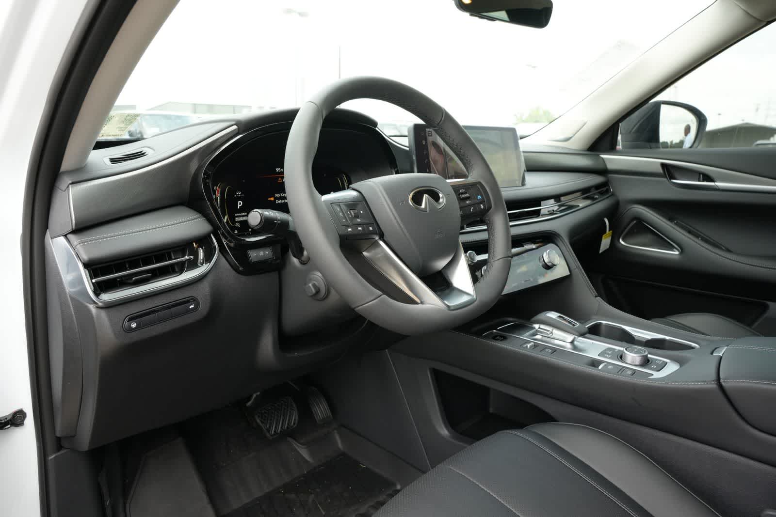 2027 INFINITI QX60 LUXE
