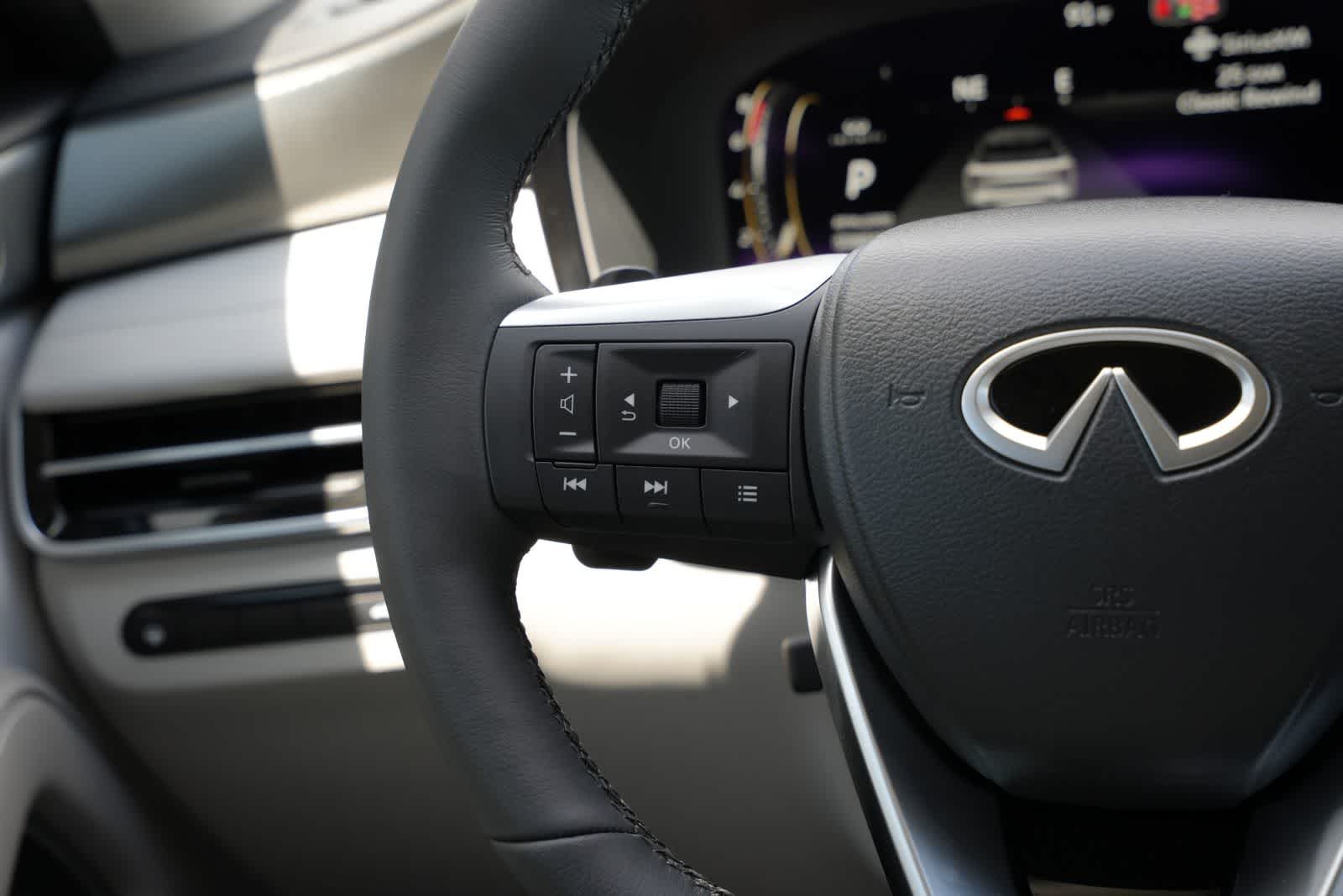 2027 INFINITI QX60 LUXE